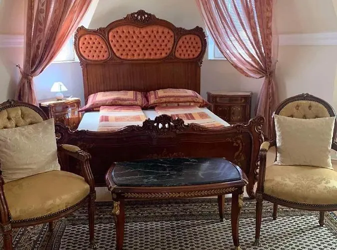 Hotel Kastely *